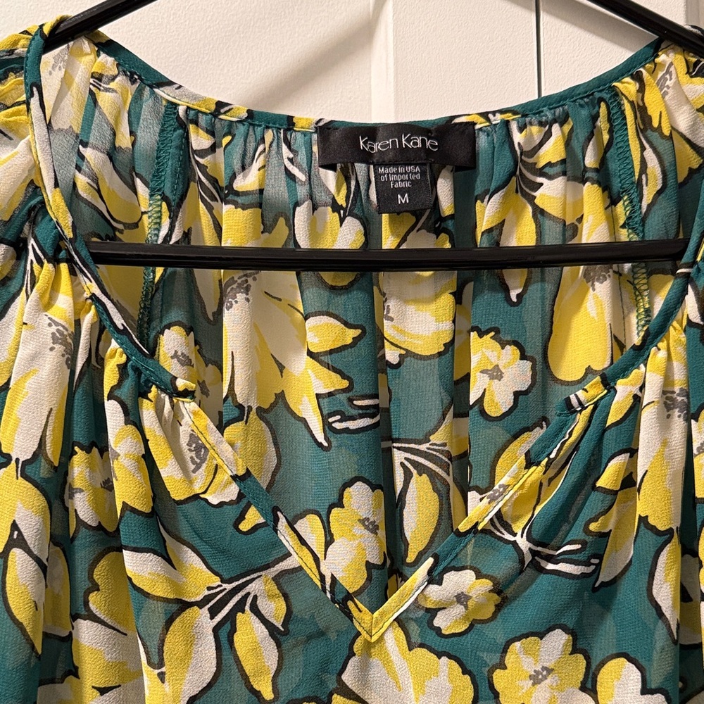 Karen Kane Women's Green and Yellow Floral Blouse size M - Picture 3 of 8
